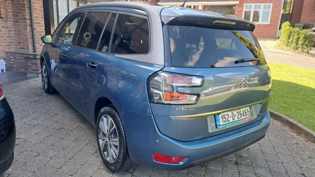 CITREON C4 PICASSO 7SEATS 2015 HIGH SPEC SUPERB - Image 4