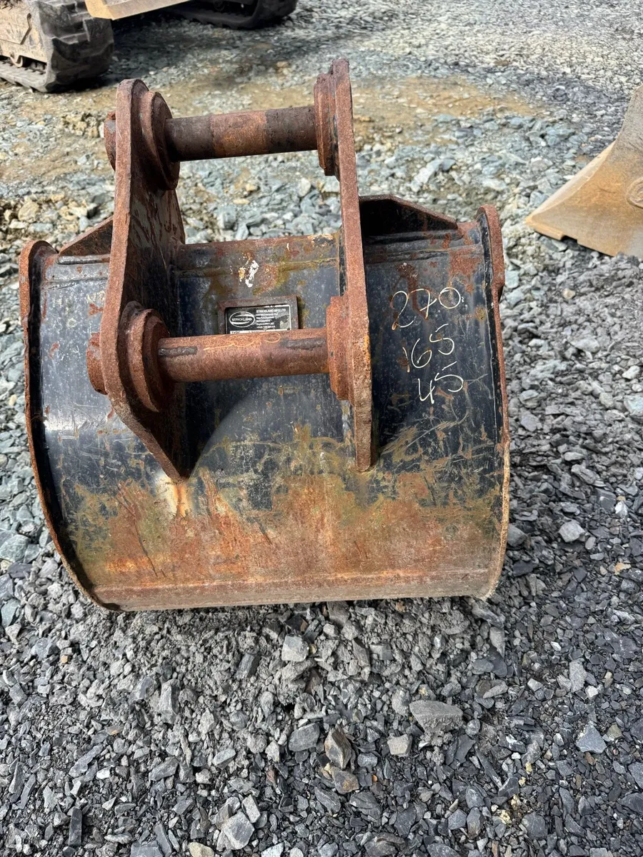 Strickland 2ft bucket - Image 2