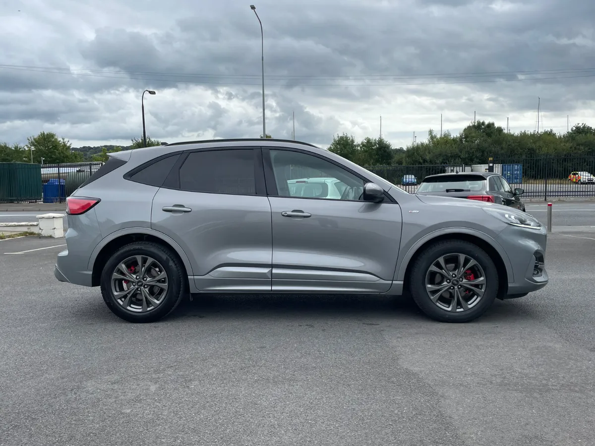 Ford Kuga 1.5 St Line Diesel - Image 3