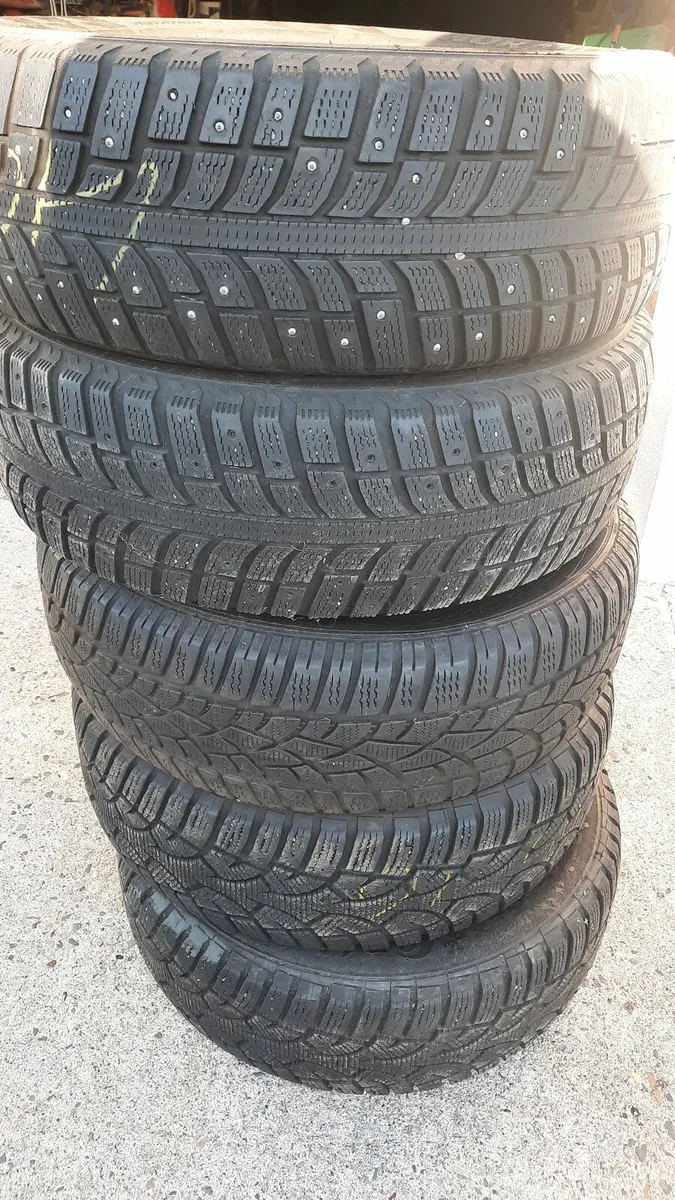 5 x 215--- 65-R-16-- Jeep tyres each - Image 1