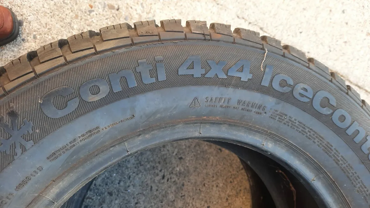 5 x 215--- 65-R-16-- Jeep tyres each - Image 3
