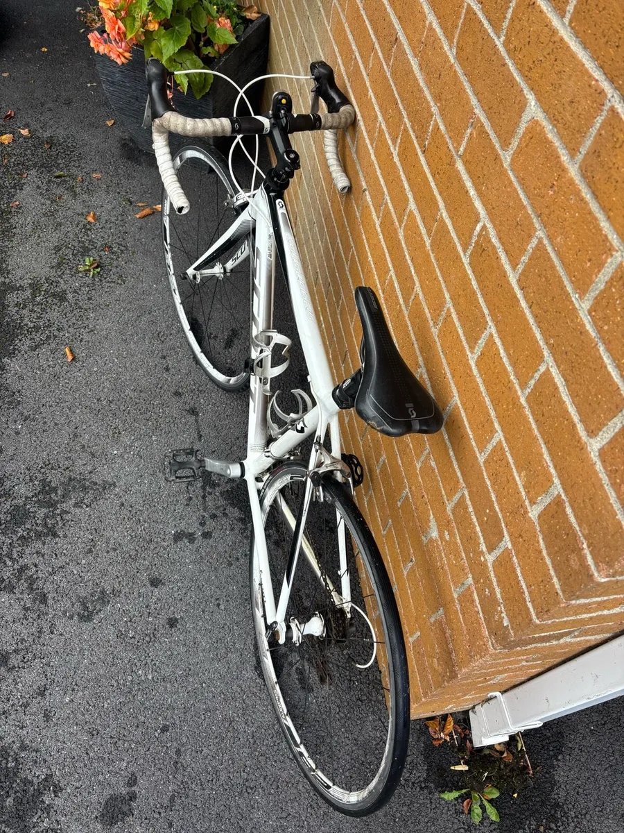 Bike - Image 4
