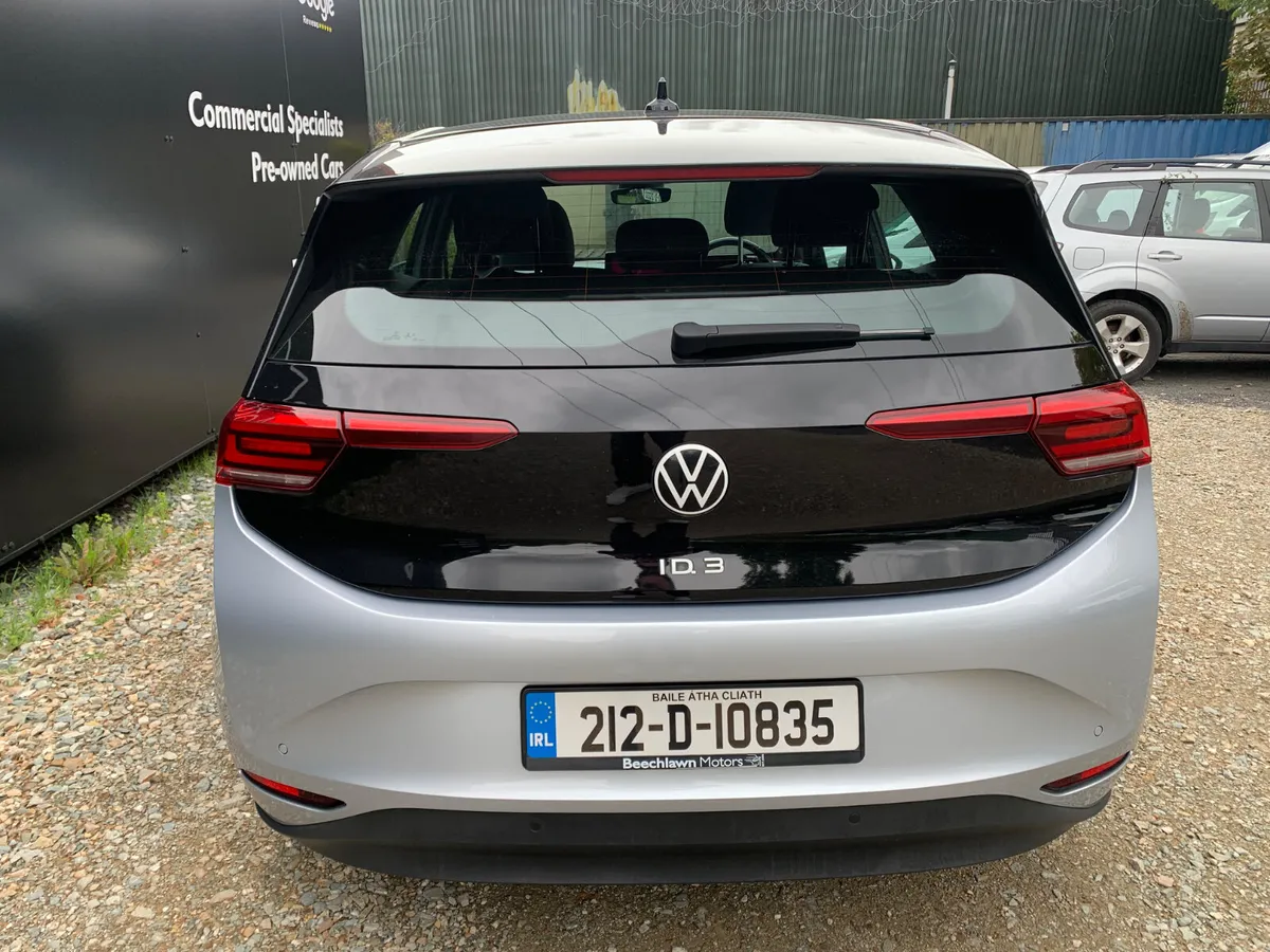 VOLKSWAGEN ID.3 PRO LIFE 58 KWH 204 BHP AUTO - Image 4