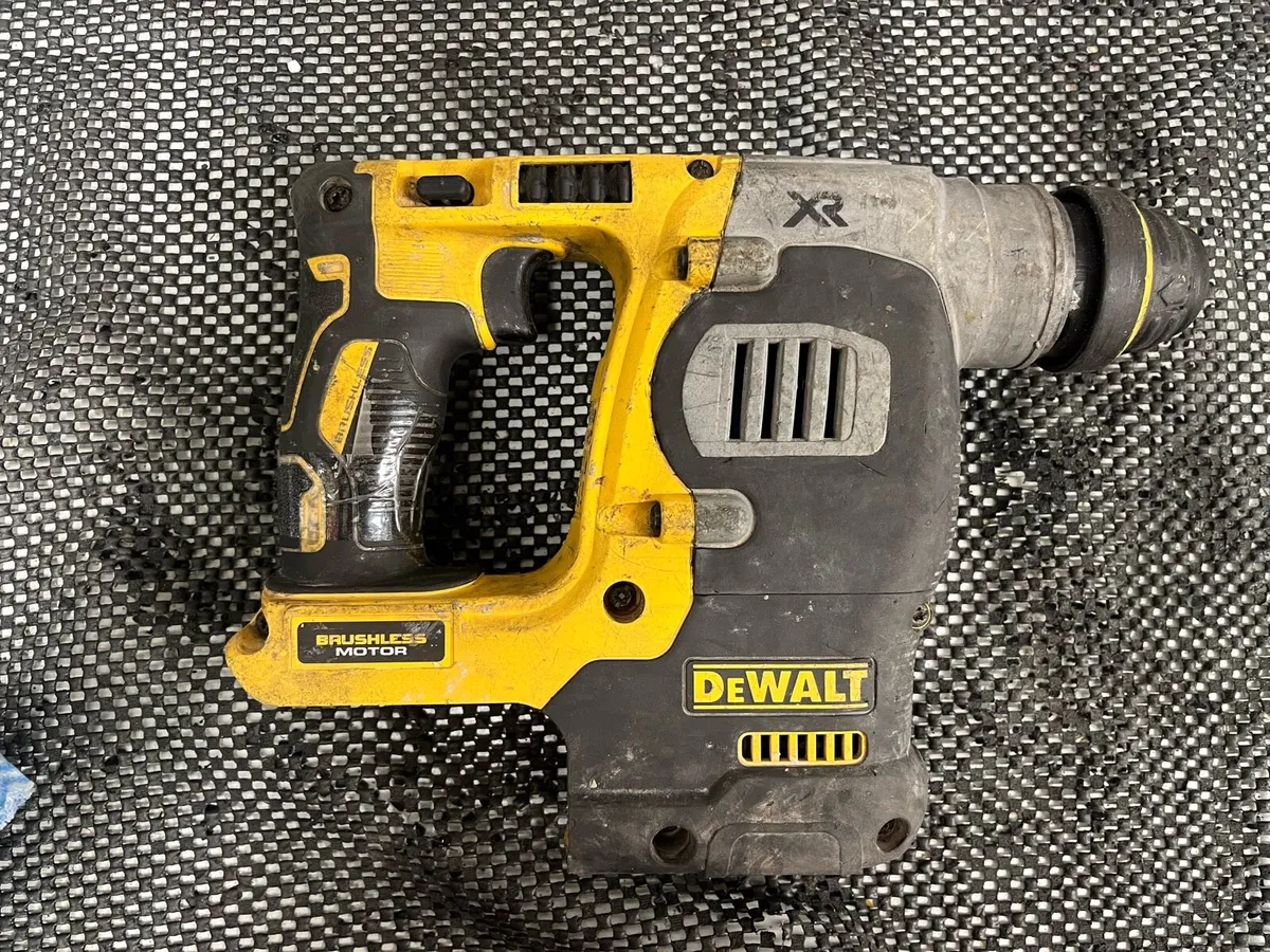 DeWalt Hammer Drill Bare - Image 2