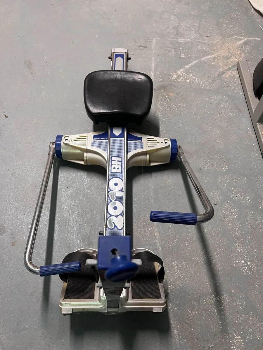 Rowing Machine - Image 3
