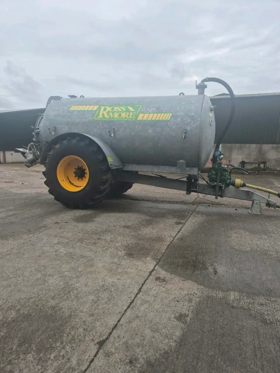 Rossmore slurry tanker - Image 1