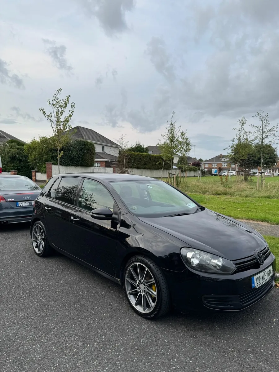 Volkswagen Golf Automatic - Image 2
