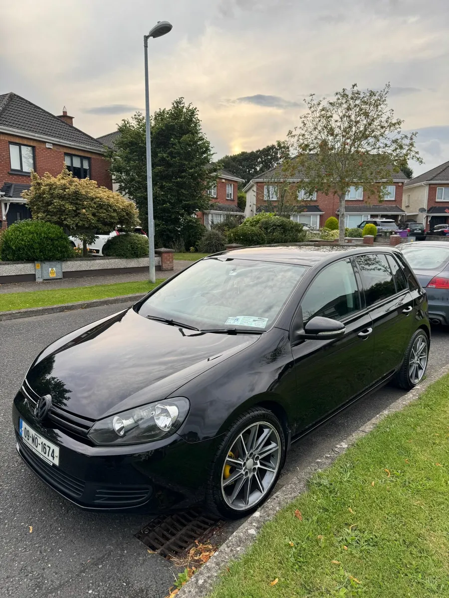 Volkswagen Golf Automatic - Image 1
