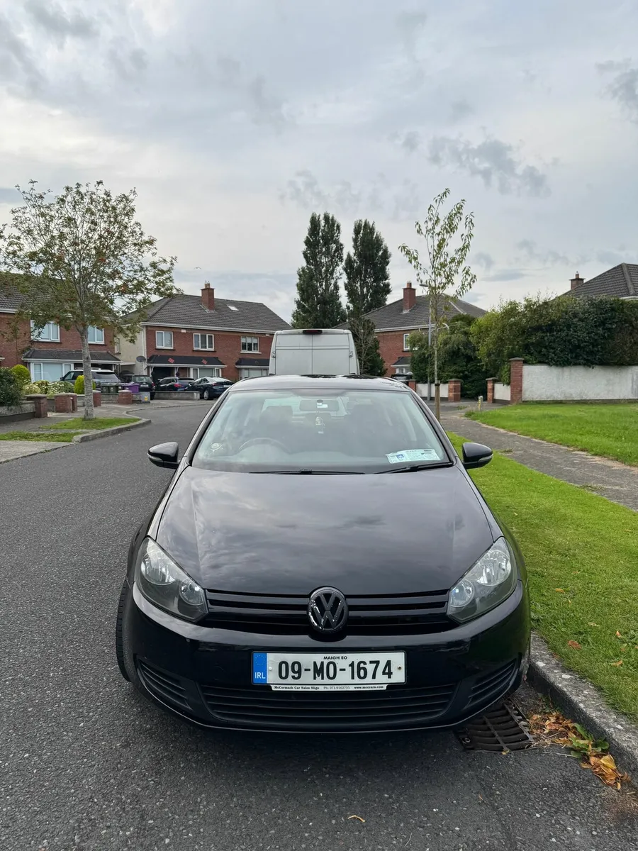 Volkswagen Golf Automatic - Image 3