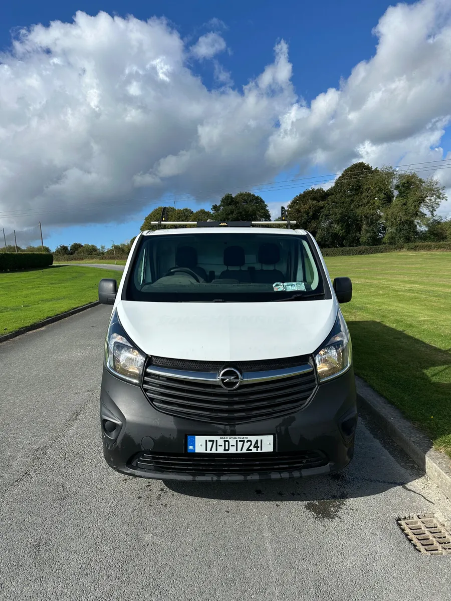 Renault Traffic 2017 DOE 04/26 - Image 2