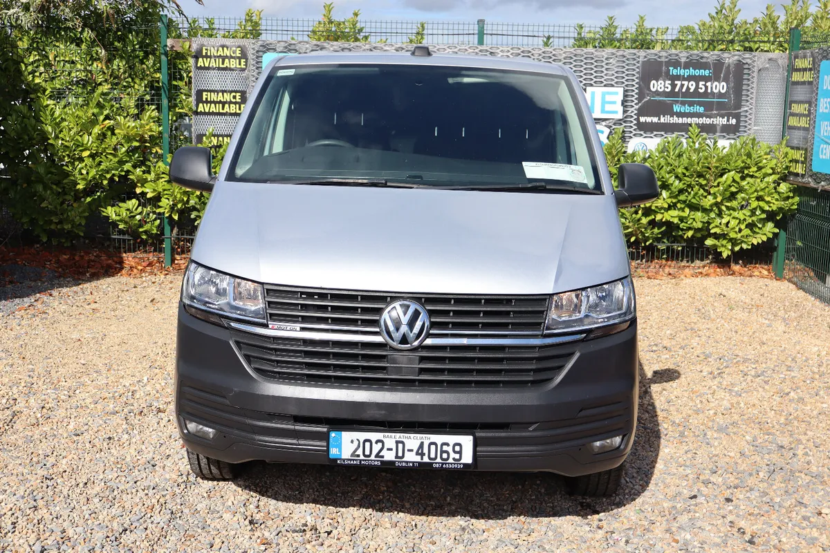 Volkswagen Transporter 4 Motion AC LWB 2020 - Image 2