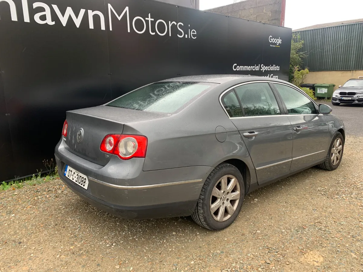 VOLKSWAGEN PASSAT 1.9 TDI BASE - Image 3