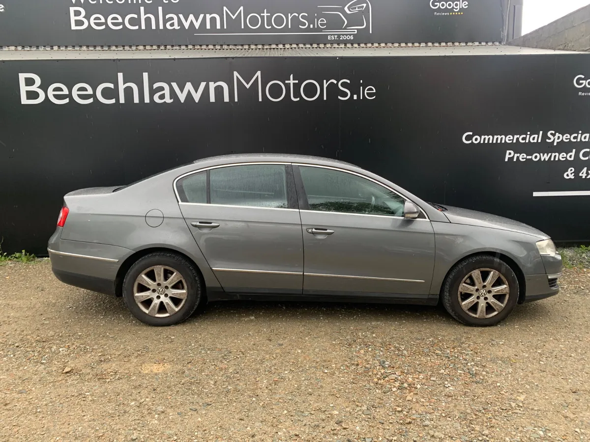 VOLKSWAGEN PASSAT 1.9 TDI BASE - Image 2