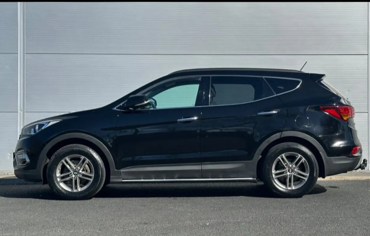 Hyundai Santa Fe - Image 4