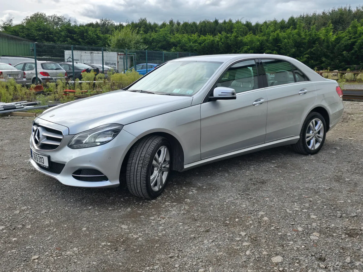 161 MERCEDES BENZ E200 *2.1Cdi*MINT* - Image 4