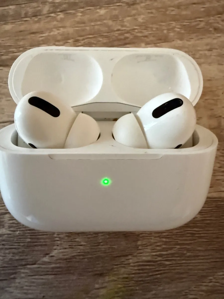 Apple AirPods Pro - Image 2