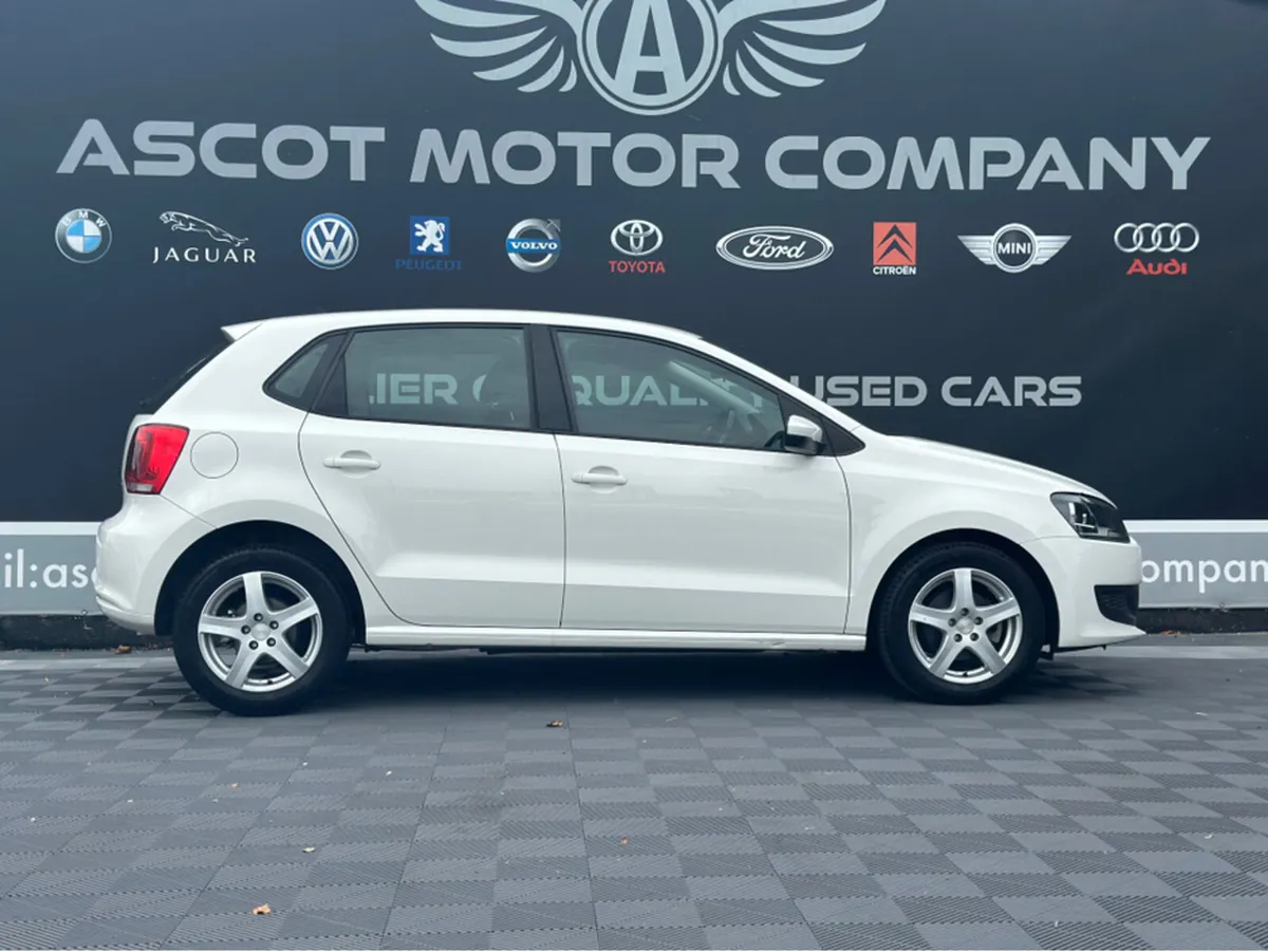 Volkswagen Polo Automatic - Image 2