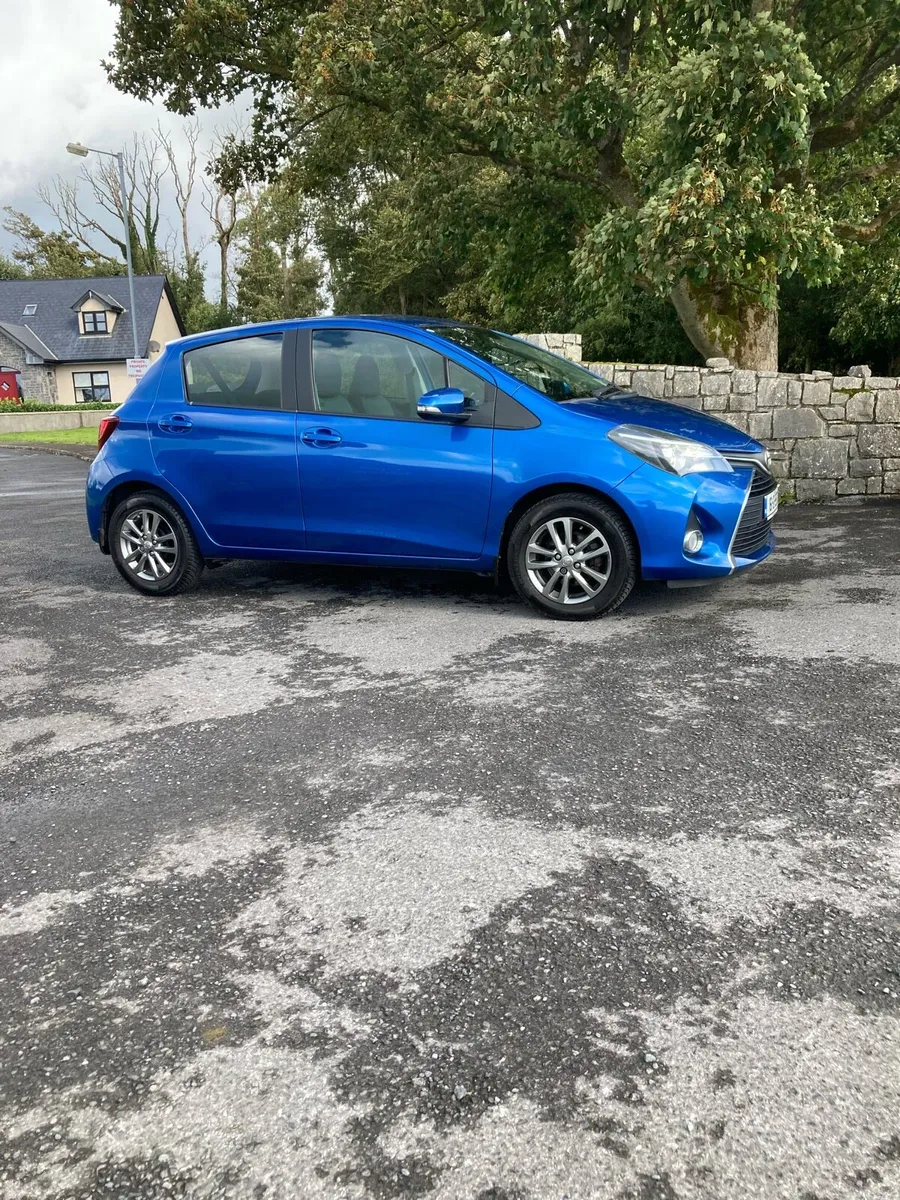 Toyota YARIS 1.3 - Image 1