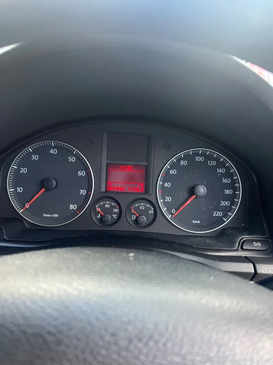 Volkswagen Golf 2007 - Image 2