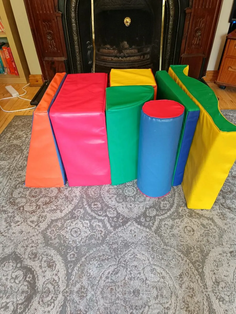 Soft play blocks for children (like new) - Image 3
