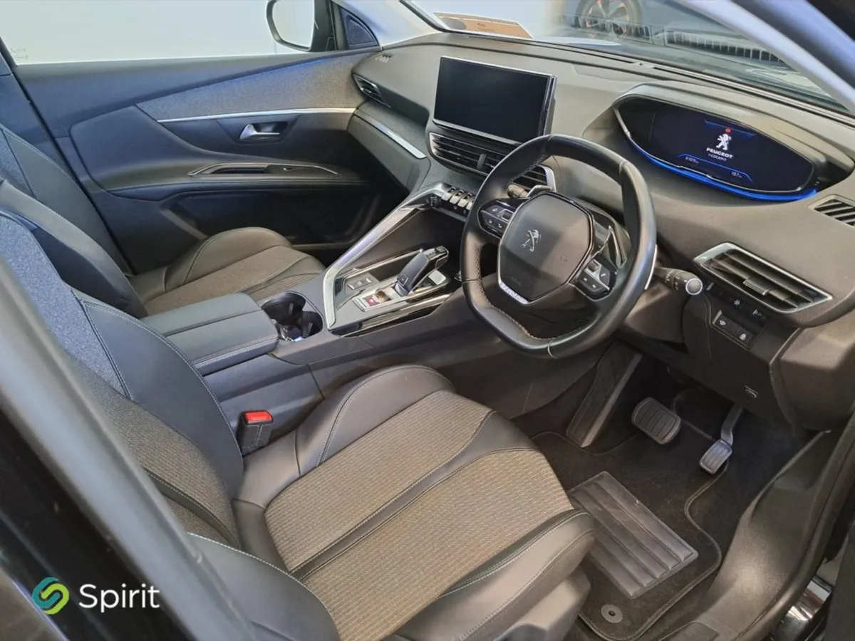 Peugeot 5008 Allure Auto 1.5 Bluehdi 130bhp Call - Image 4
