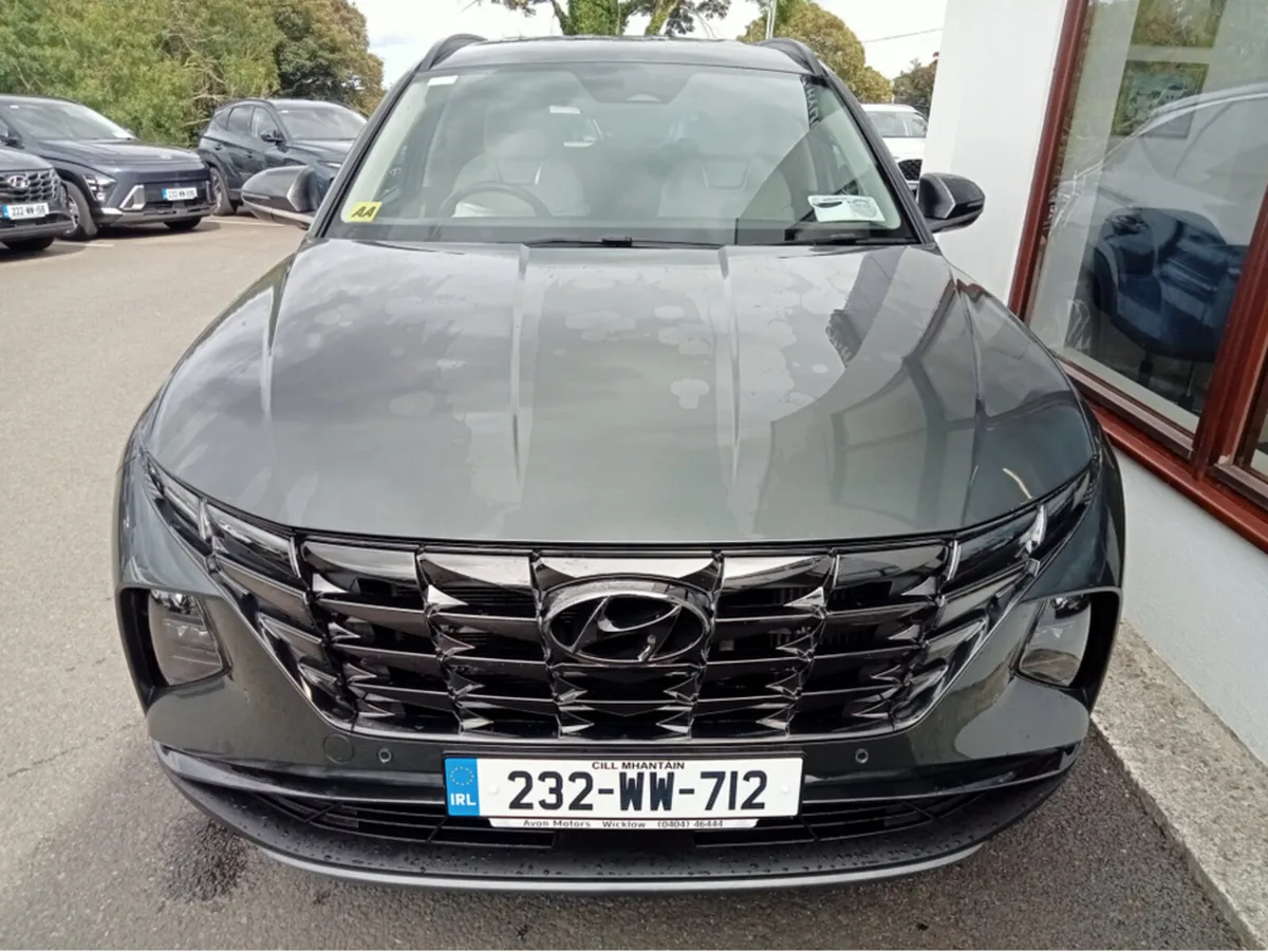 Hyundai Tucson EXECUTIVE PLUS 5DR - Image 2