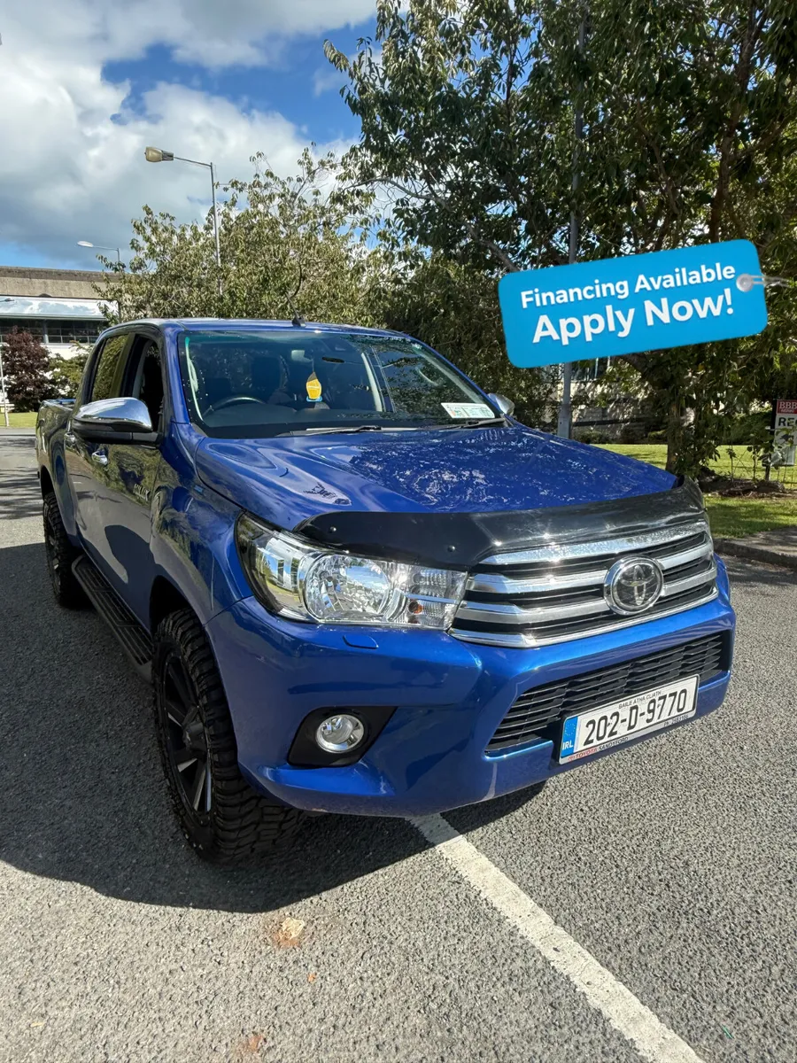 202 Toyota Hilux Automatic LOW MILEAGE - Image 1
