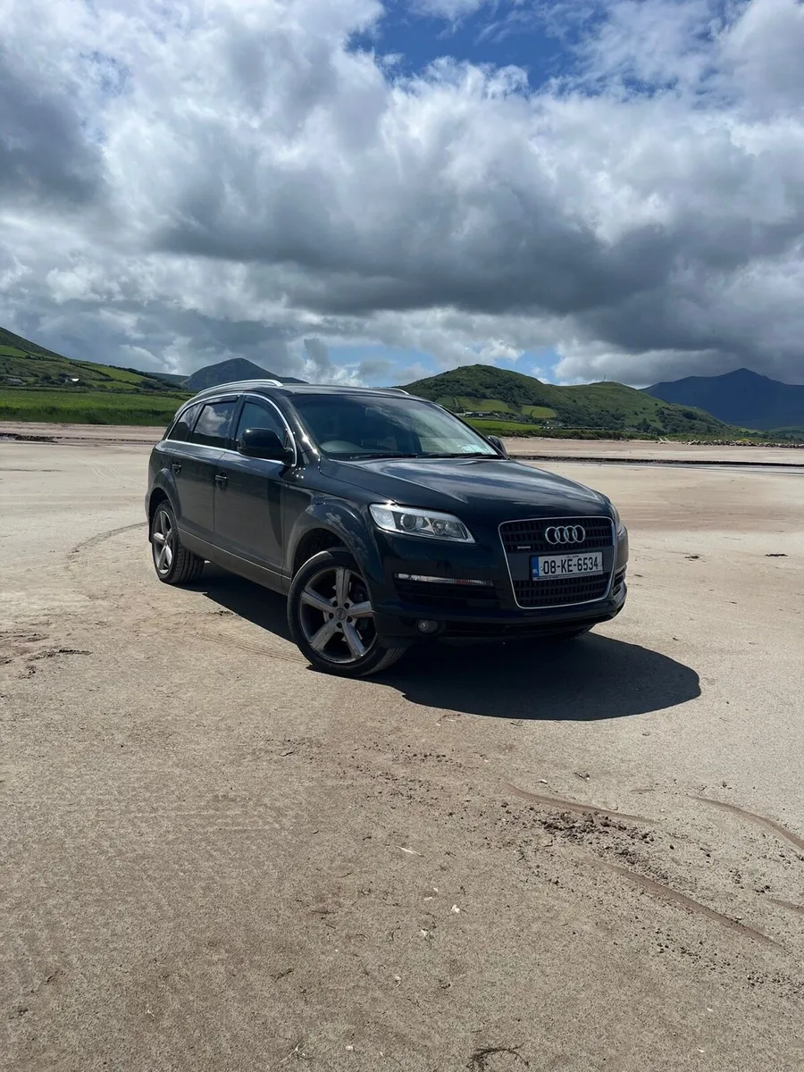 Audi q7 Crewcab - Image 1
