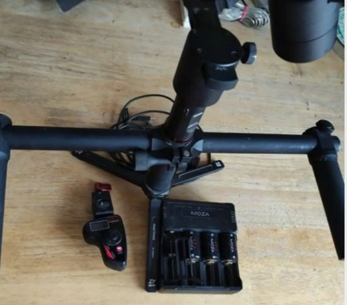 Gimbal Moza Air 3 Axis - Image 1