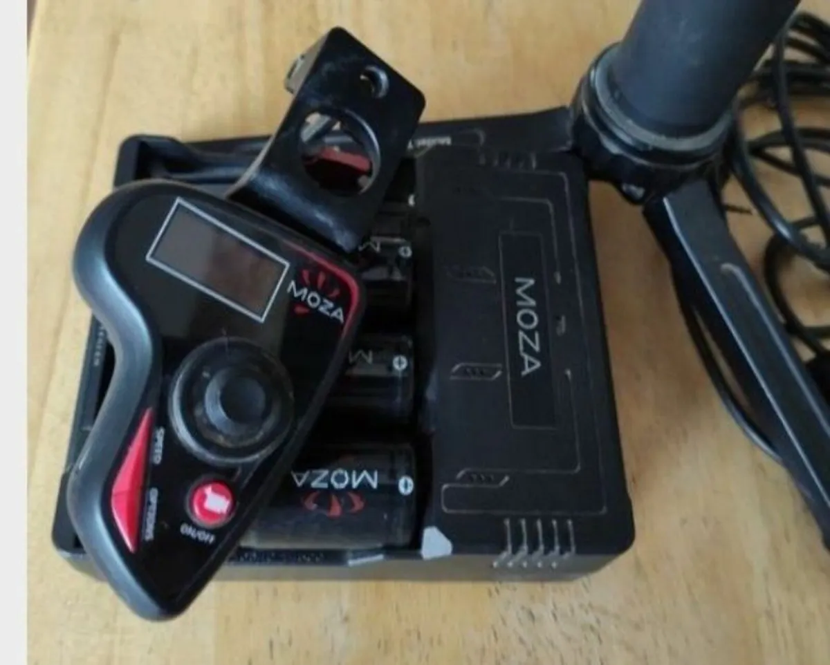 Gimbal Moza Air 3 Axis - Image 2