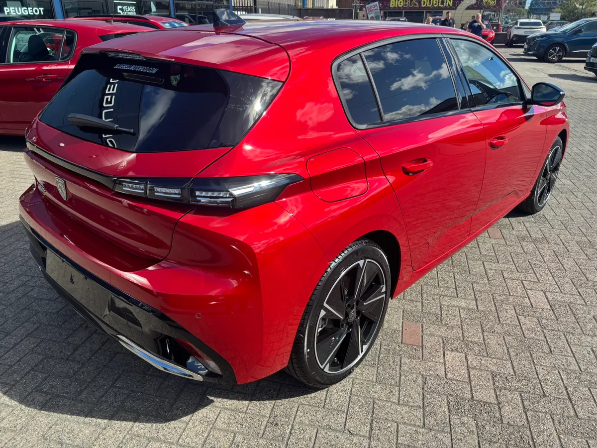 2025 Peugeot 308 eAllure 54kwh - Image 4