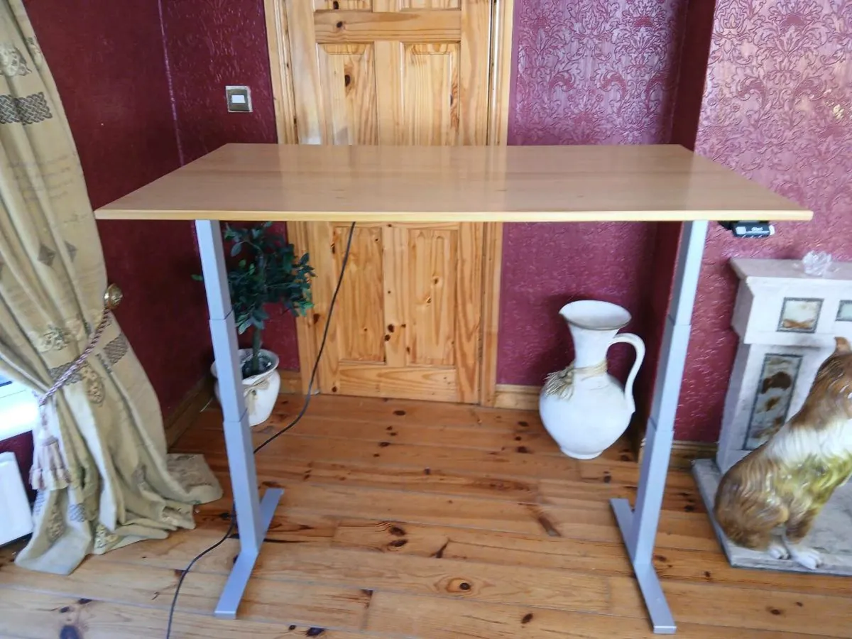 NEW HEIGHT ADJUSTABLE DESK - Image 4