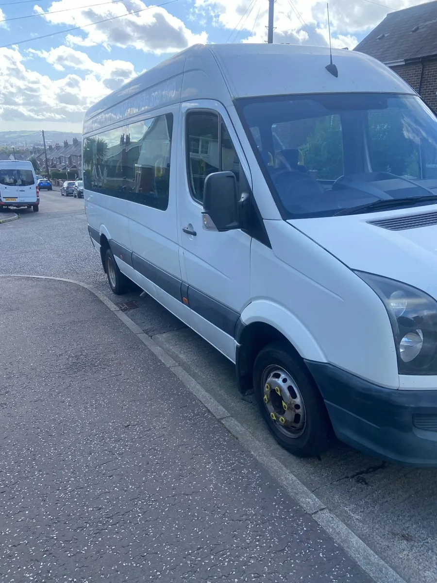 Volkswagen Crafter 2010 - Image 2