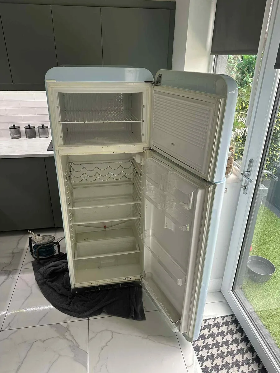 Smeg fridge freezer - Image 2
