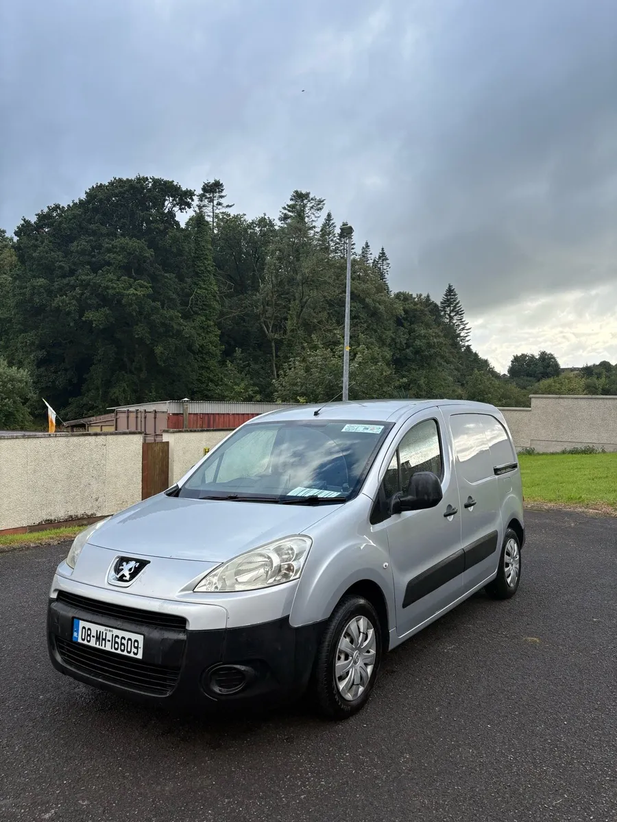 Van - Image 1