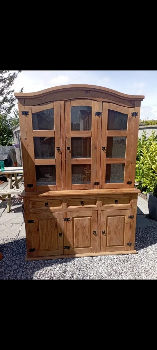 Corona buffet hutch sideboard dresser