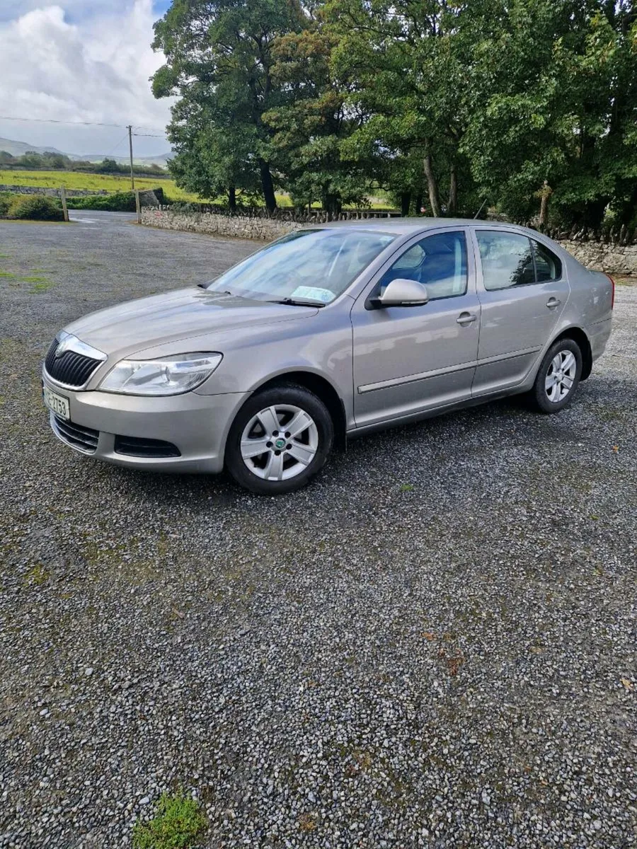 2011 Skoda Octavia - Image 2