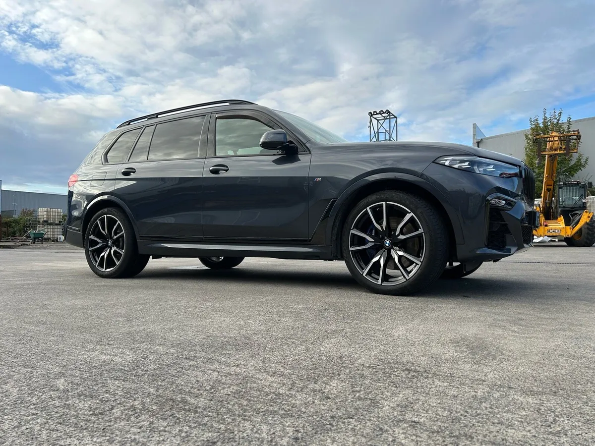 BMW x7 - Image 2