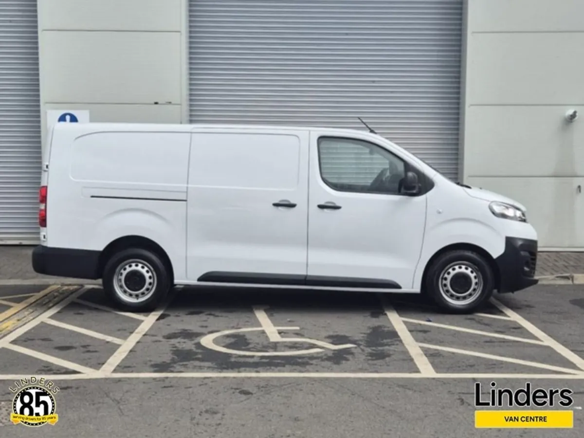 Opel Vivaro LWB EX Demo - Image 3