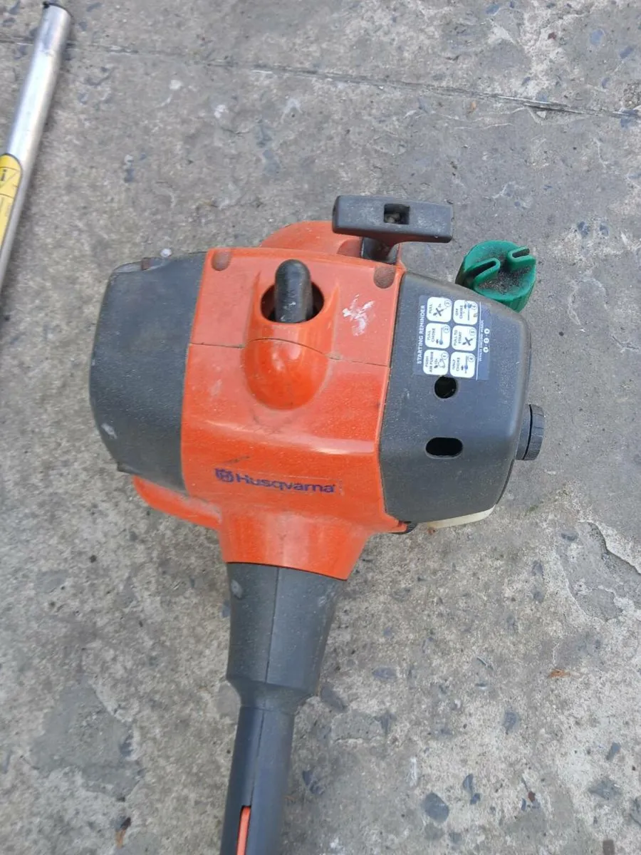 Husqvarna 128LDX Hedge Trimmer Pole Saw - Image 4