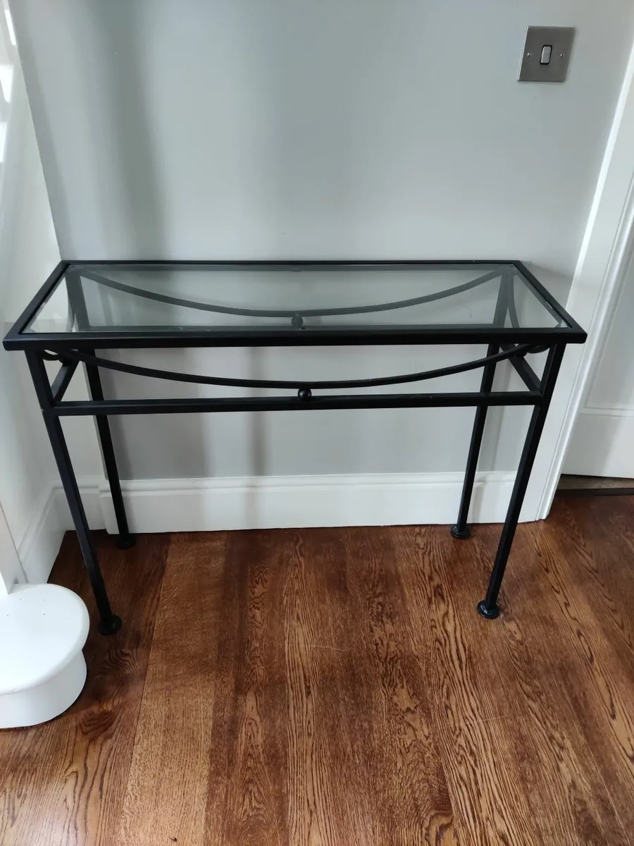 Hall & bedroom furniture - Image 2