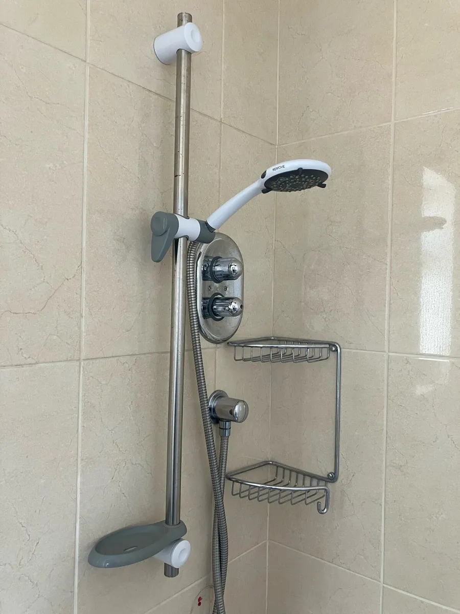 Shower and Grohe thermostatic mixer - Image 1