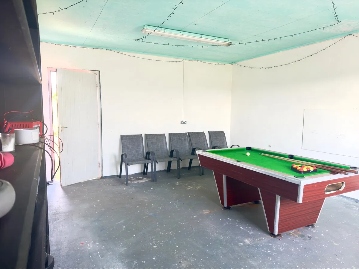 Pool Table - Image 1