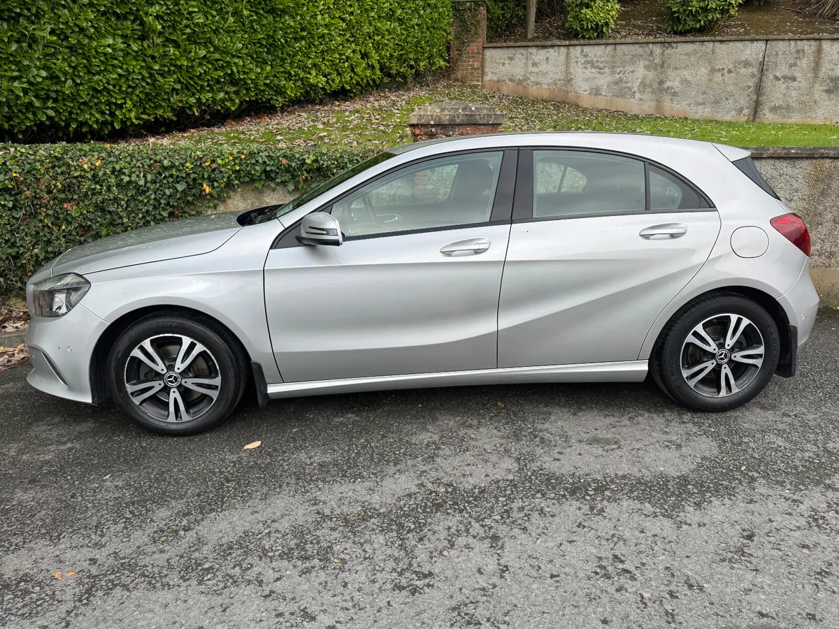 Mercedes-Benz A-Class A180 Style 1.6L 2017 - Image 2