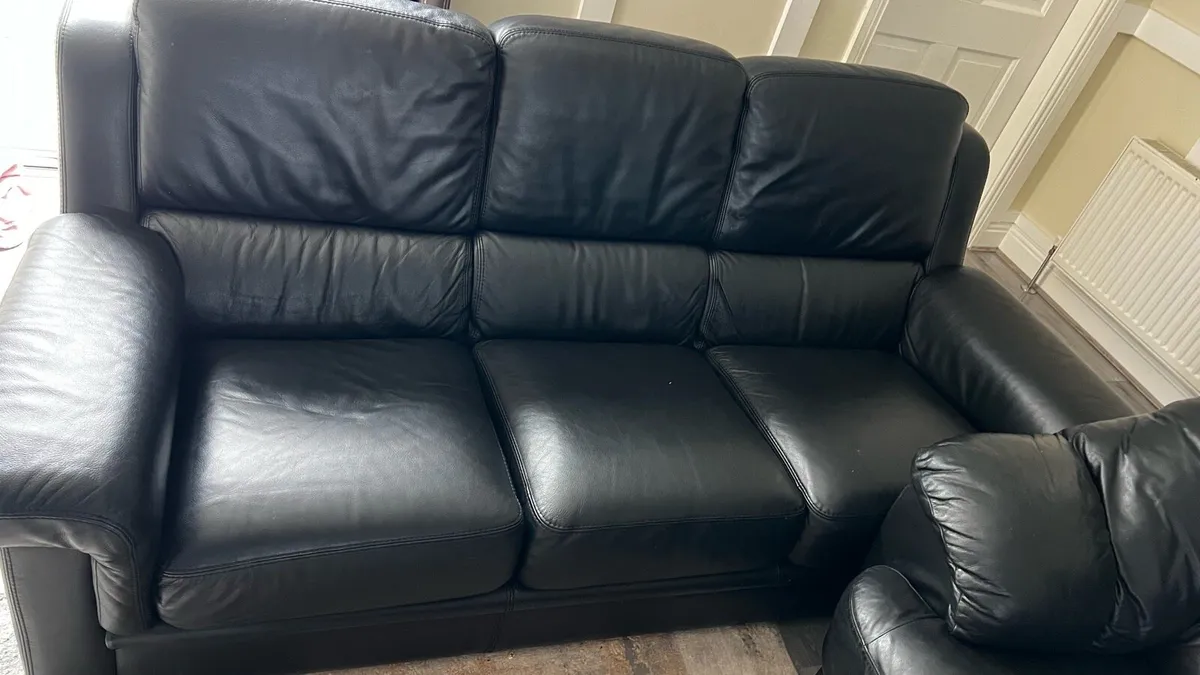 3 seater - Image 1
