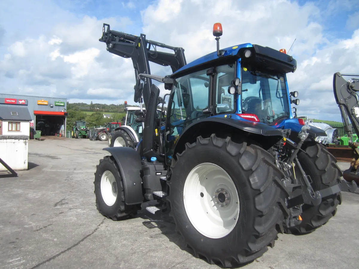 VALTRA G115 120HP - Image 2