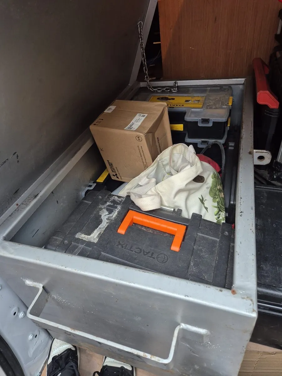 tool box with wheels - Image 2
