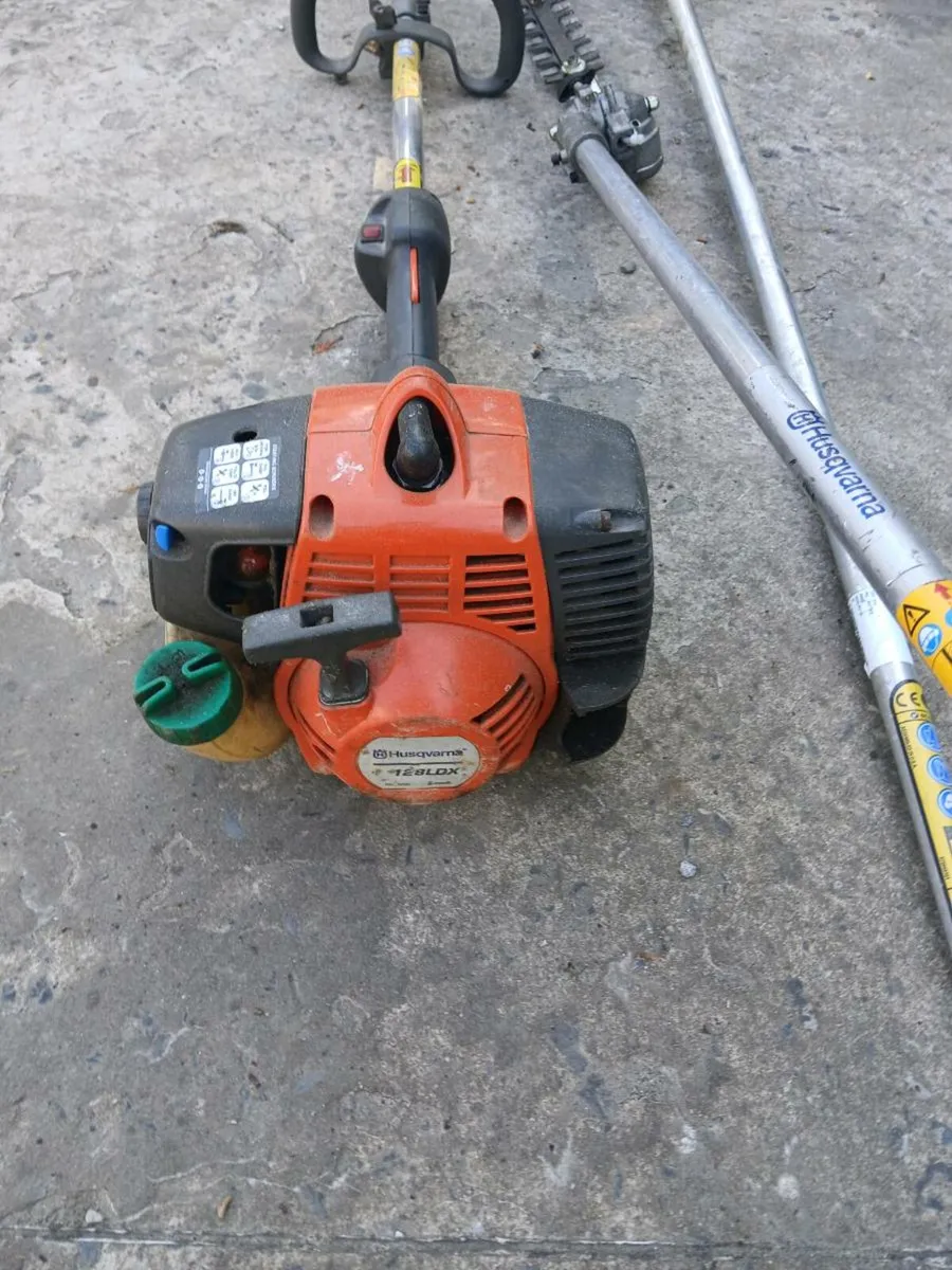 Husqvarna 128LDX Hedge Trimmer Pole Saw - Image 1