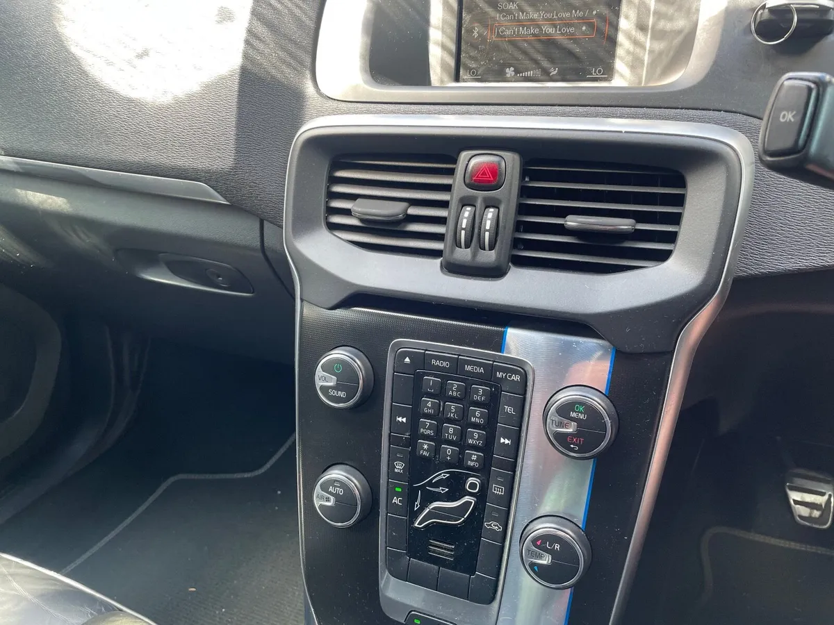 Volvo V40 2014 - Image 3