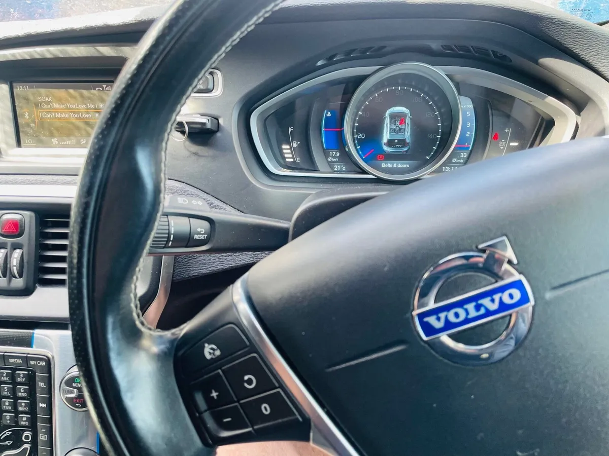 Volvo V40 2014 - Image 4